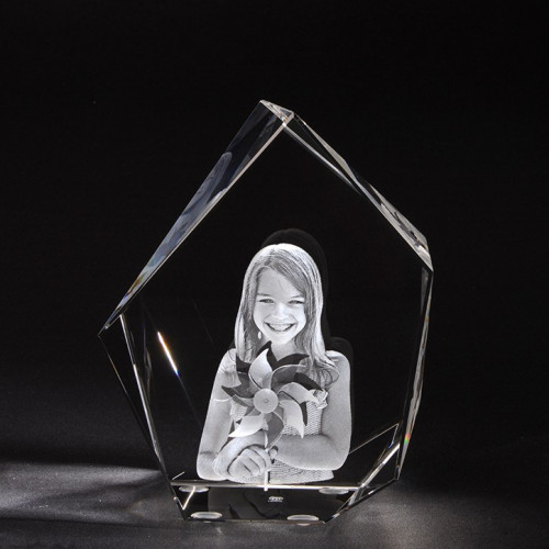 Cube 3D ICEBERG M en verre Viamant personnalisable